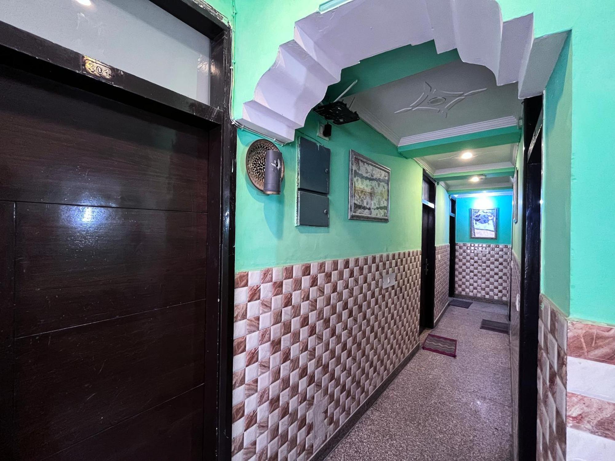 Hotel Darpan Palace -New Delhi Railway Station Exterior foto